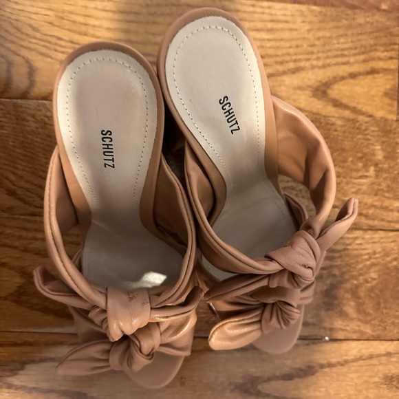 Schutz Bow Heels - Picture 4 of 4